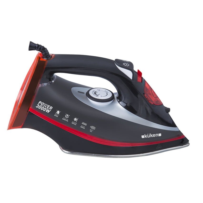Steam iron with stainless steel soleplate